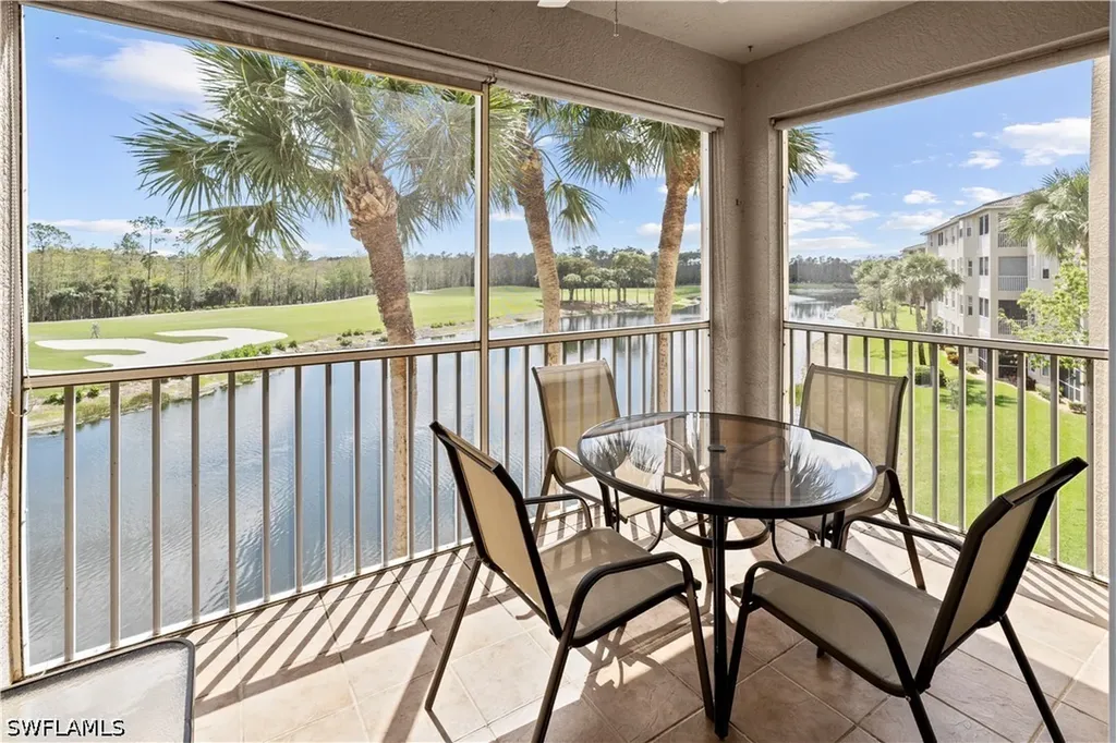 3790 Sawgrass Way Naples FL 34112