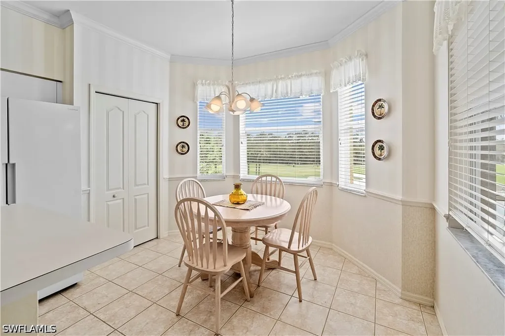 3790 Sawgrass Way Naples FL 34112