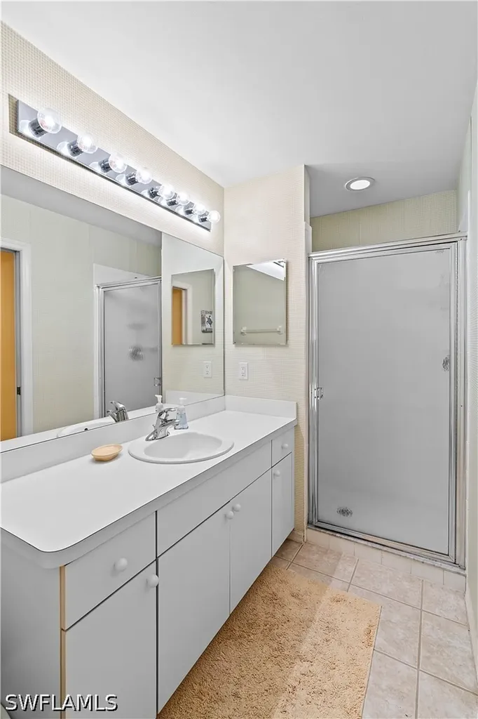 3790 Sawgrass Way Naples FL 34112