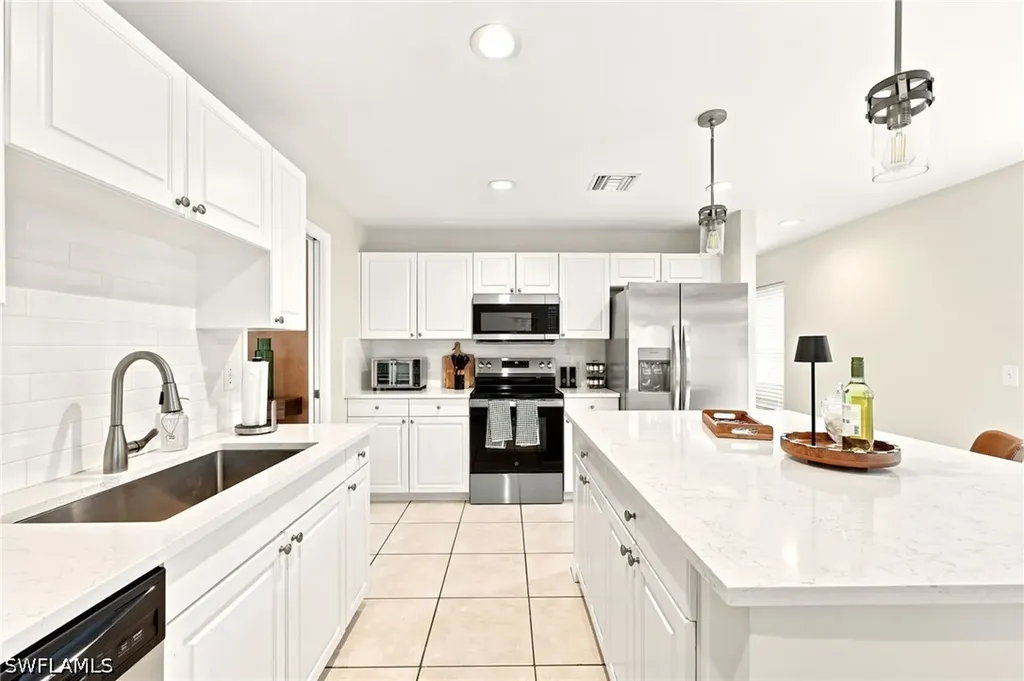 10650 Ragsdale Street Bonita Springs FL 34135