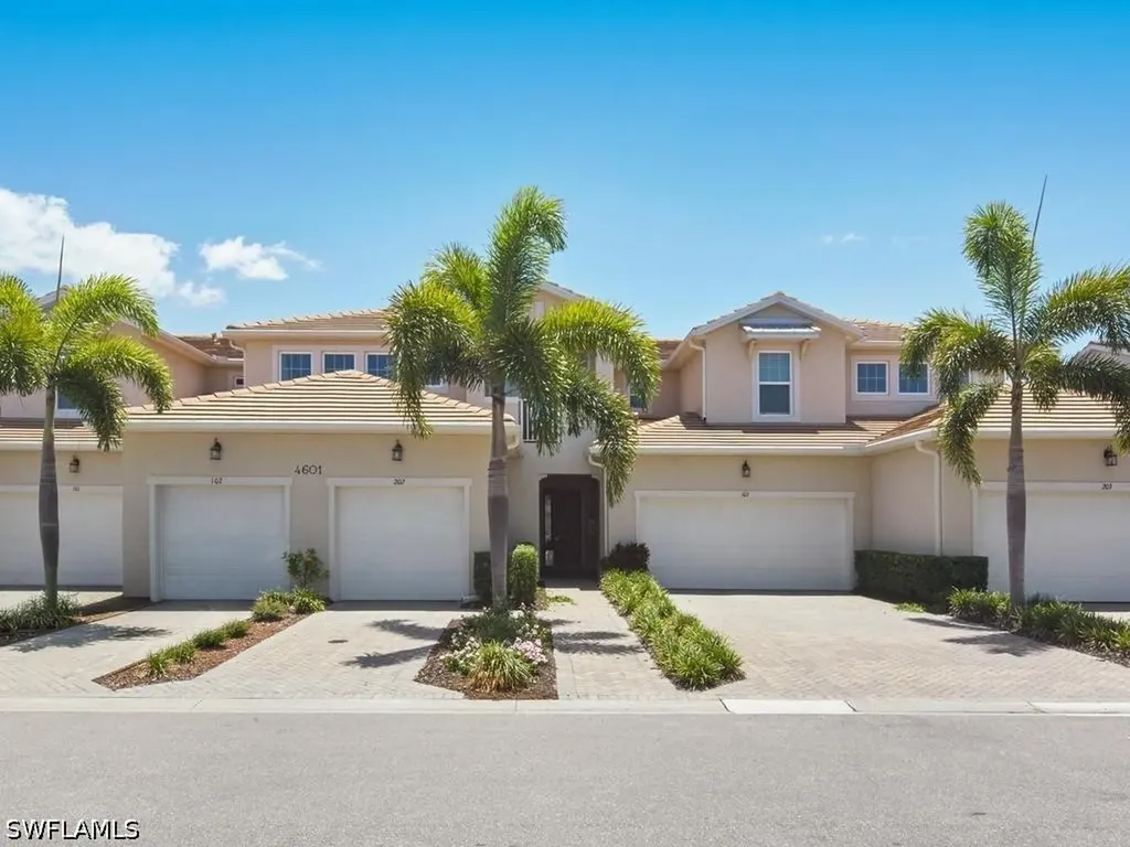 4601 Arboretum Circle Naples FL 34112