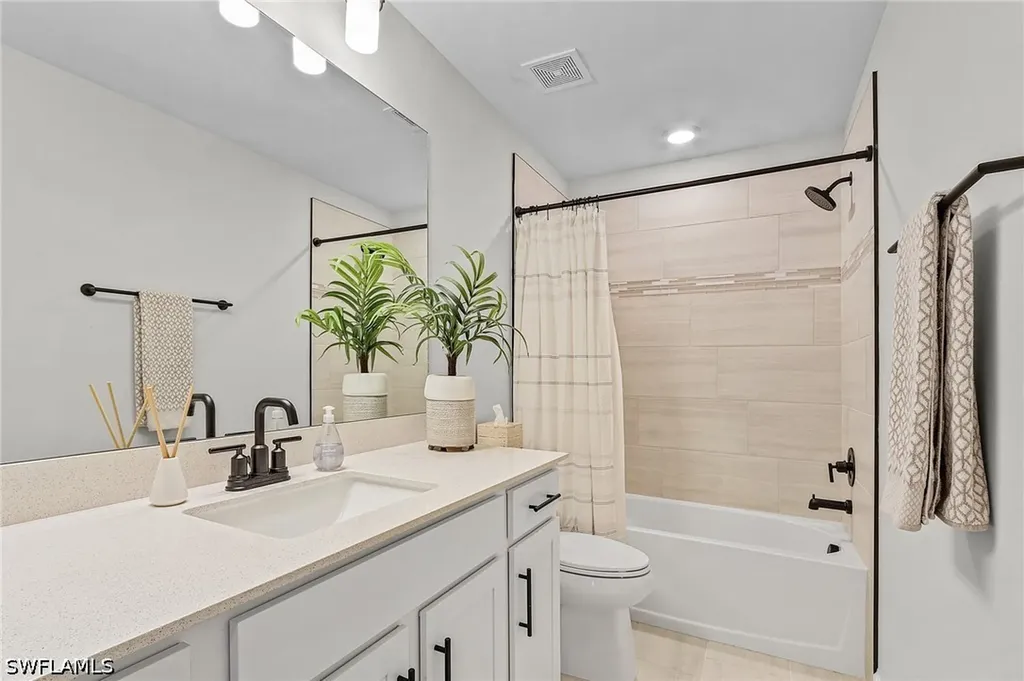 10440 Ventana Lane Naples FL 34120