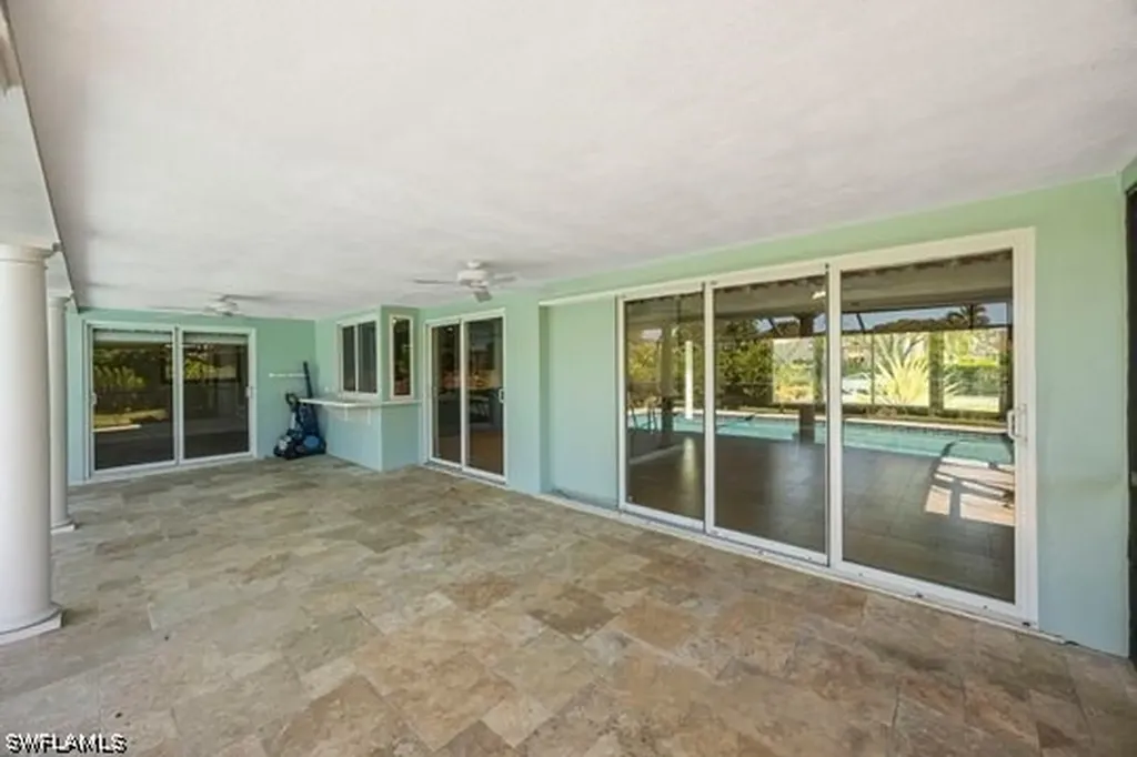 9757 Berkshire Street Naples FL 34109