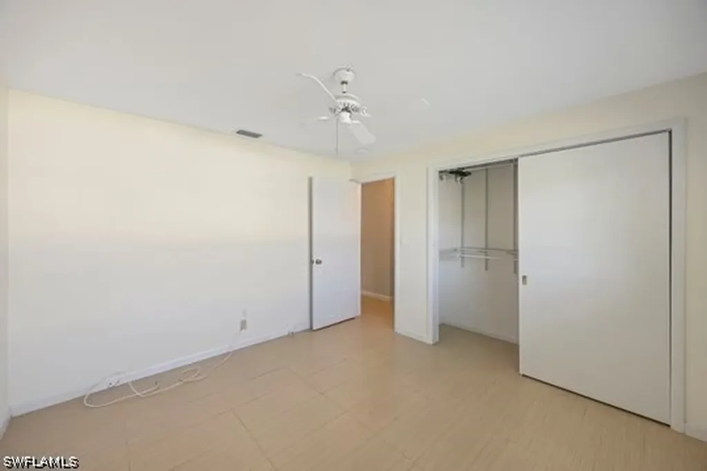 9757 Berkshire Street Naples FL 34109