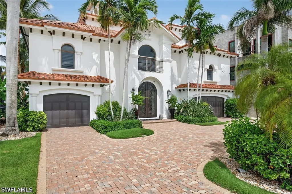 403 Seabee Avenue Naples FL 34108