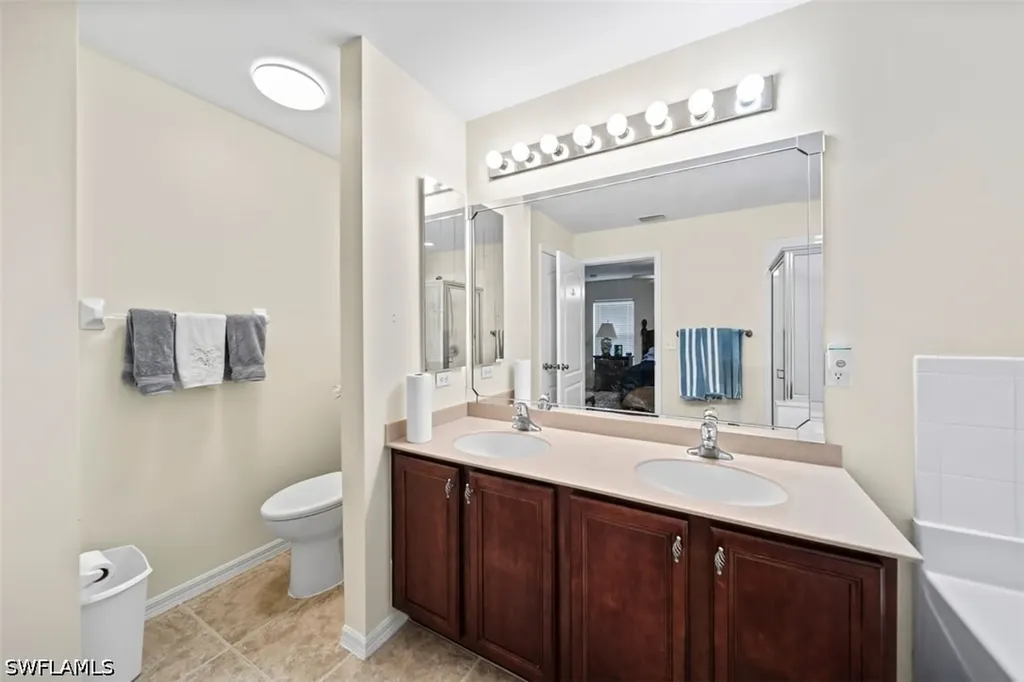 1125 NE 36th Terrace Cape Coral FL 33909
