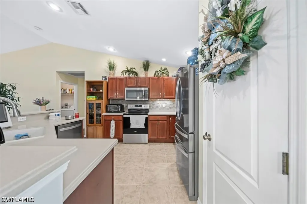 1125 NE 36th Terrace Cape Coral FL 33909