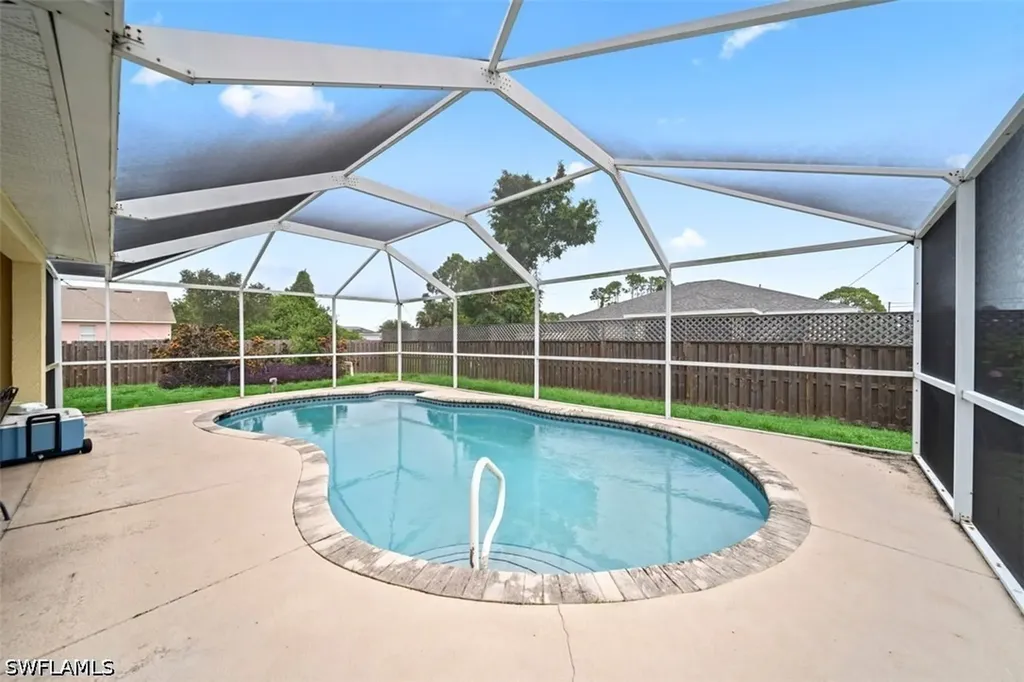 1125 NE 36th Terrace Cape Coral FL 33909
