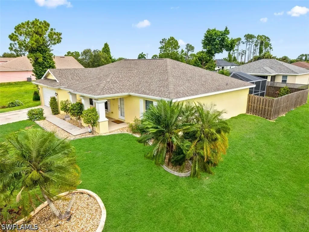1125 NE 36th Terrace Cape Coral FL 33909