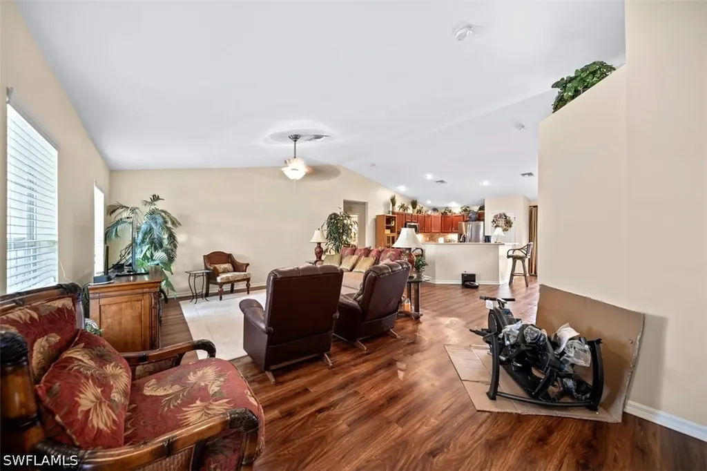 1125 NE 36th Terrace Cape Coral FL 33909
