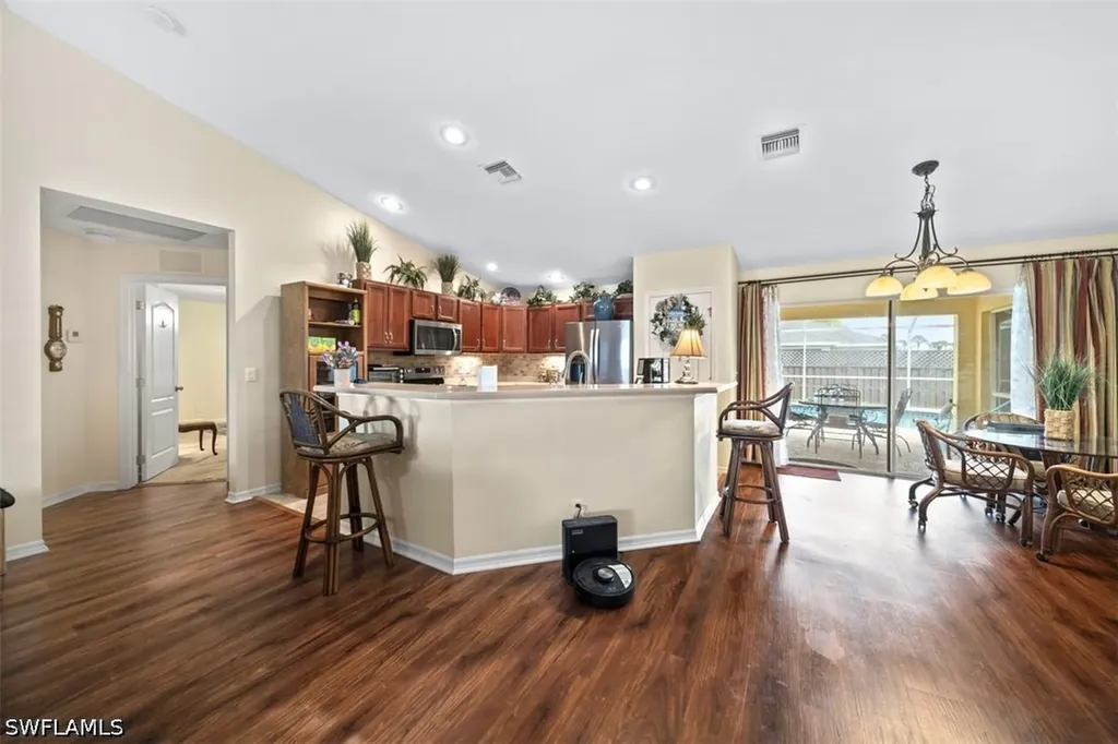 1125 NE 36th Terrace Cape Coral FL 33909