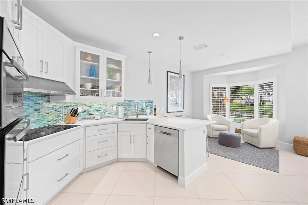 142 Colonade Circle Naples FL 34103