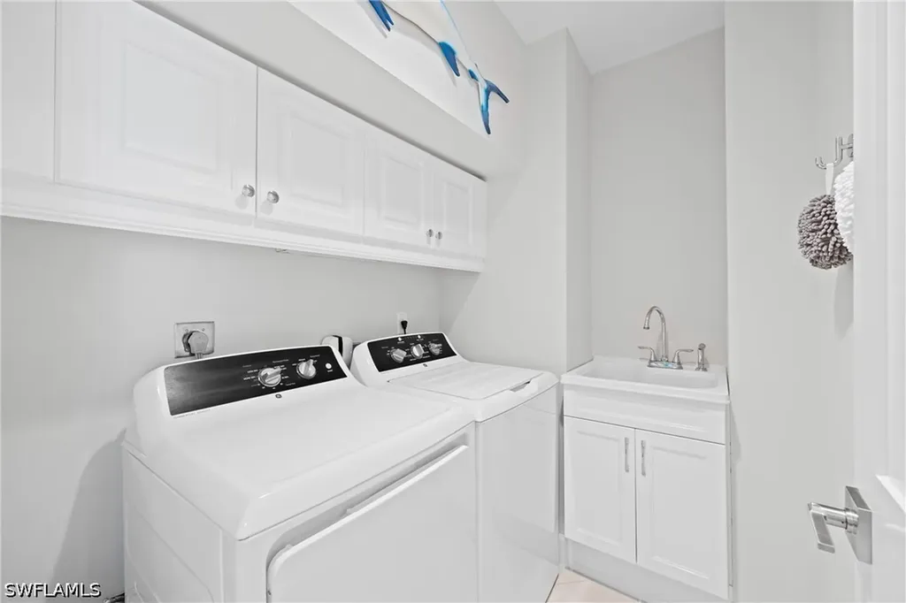 142 Colonade Circle Naples FL 34103