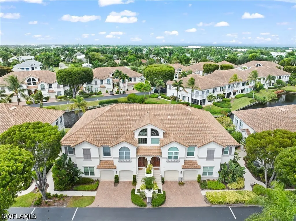 142 Colonade Circle Naples FL 34103