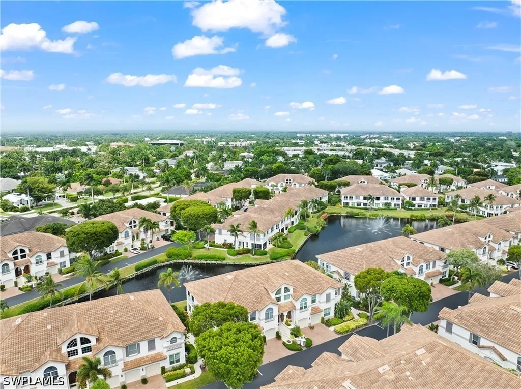 142 Colonade Circle Naples FL 34103