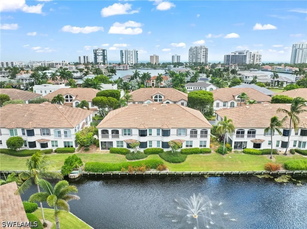 142 Colonade Circle Naples FL 34103