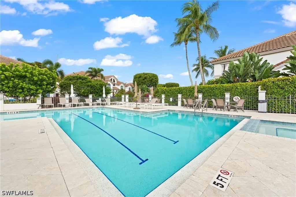 142 Colonade Circle Naples FL 34103