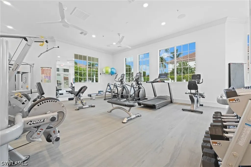142 Colonade Circle Naples FL 34103