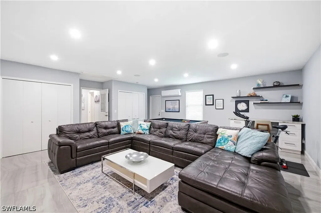 1902 Princess Court Naples FL 34110