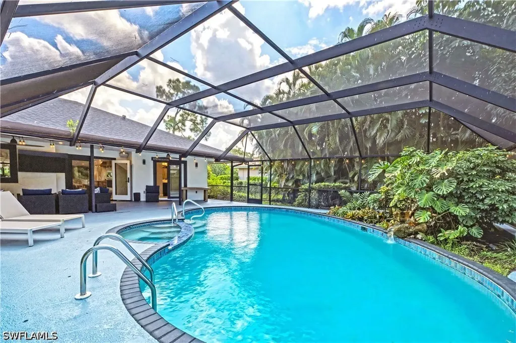 1902 Princess Court Naples FL 34110