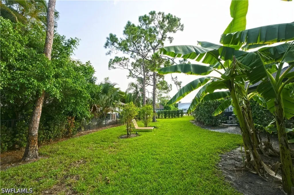 1902 Princess Court Naples FL 34110