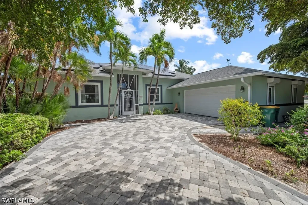 205 2nd Street Bonita Springs FL 34134