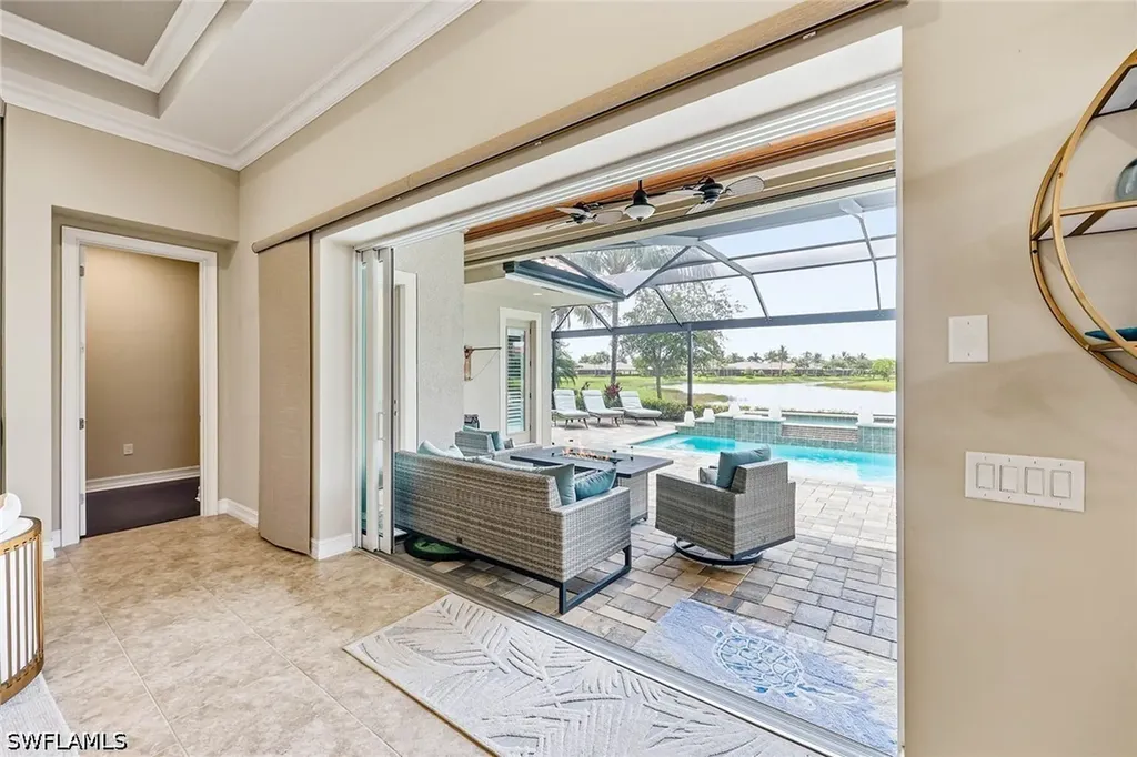 9446 Lagomar Court Naples FL 34114