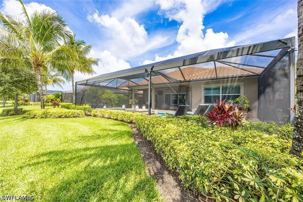 9446 Lagomar Court Naples FL 34114