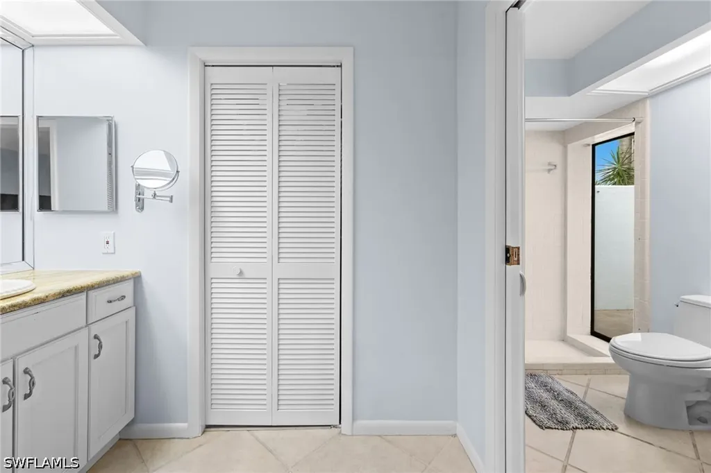 433 Golfview Naples FL 34110