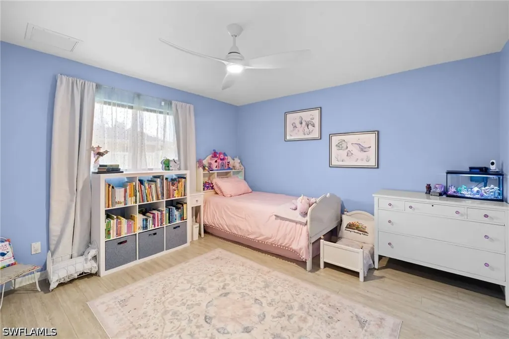 433 Golfview Naples FL 34110