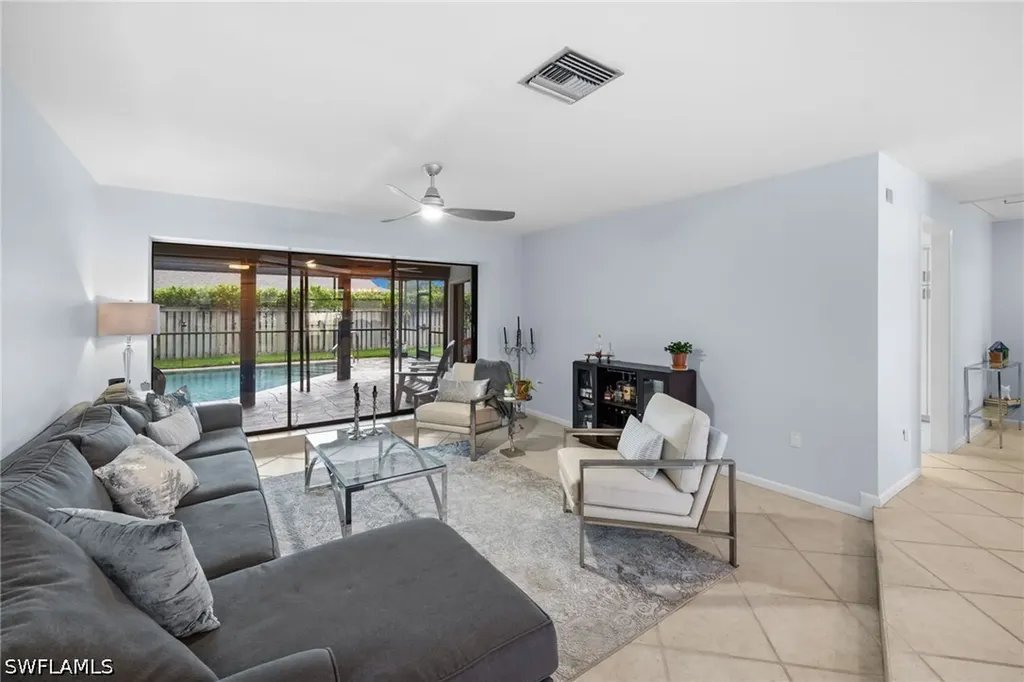 433 Golfview Drive Naples FL 34110