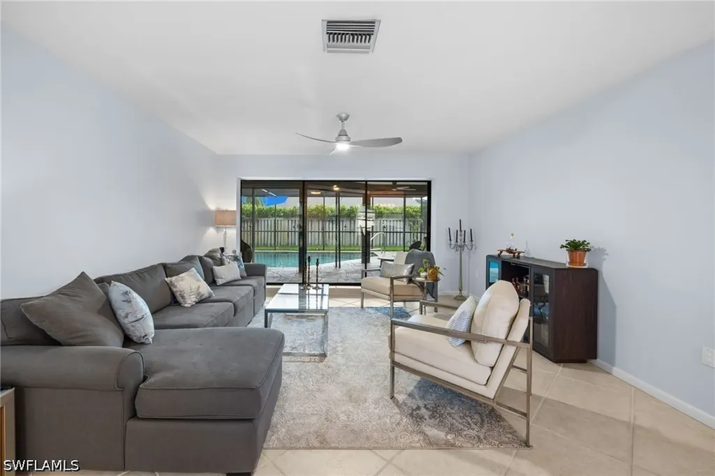 433 Golfview Naples FL 34110