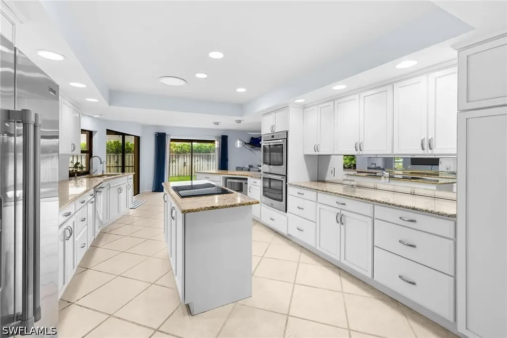 433 Golfview Naples FL 34110