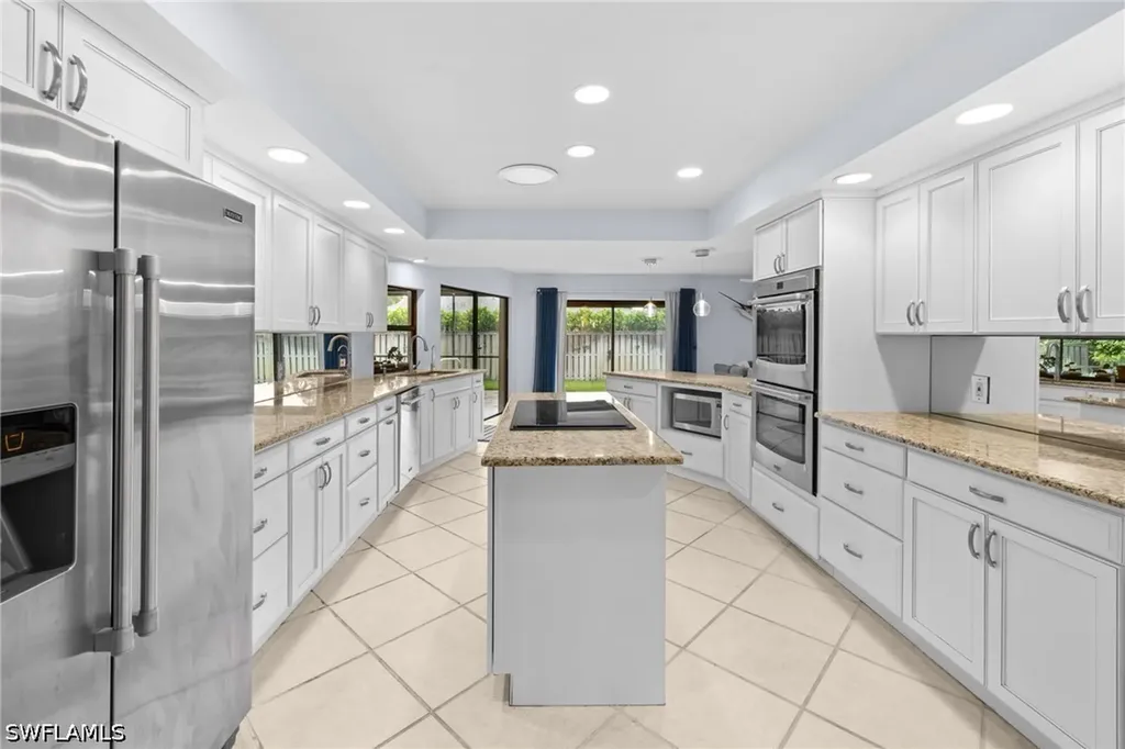 433 Golfview Naples FL 34110