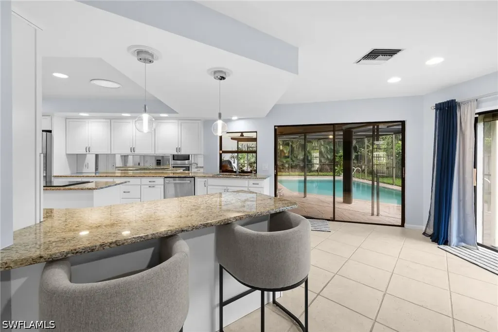 433 Golfview Naples FL 34110