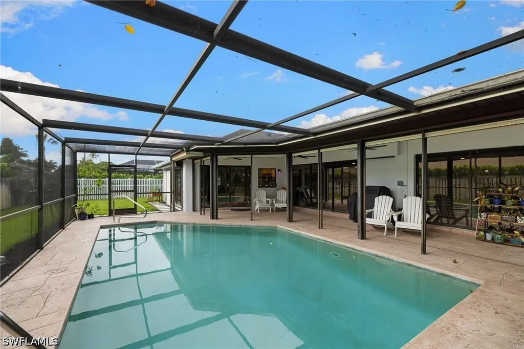 433 Golfview Drive Naples FL 34110