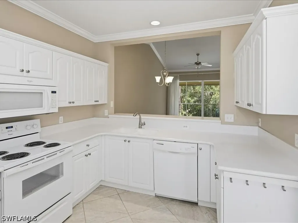 600 Luisa Court Naples FL 34104