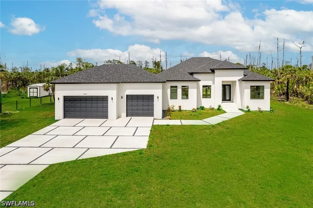 Naples FL, 2633 22ND Avenue SE