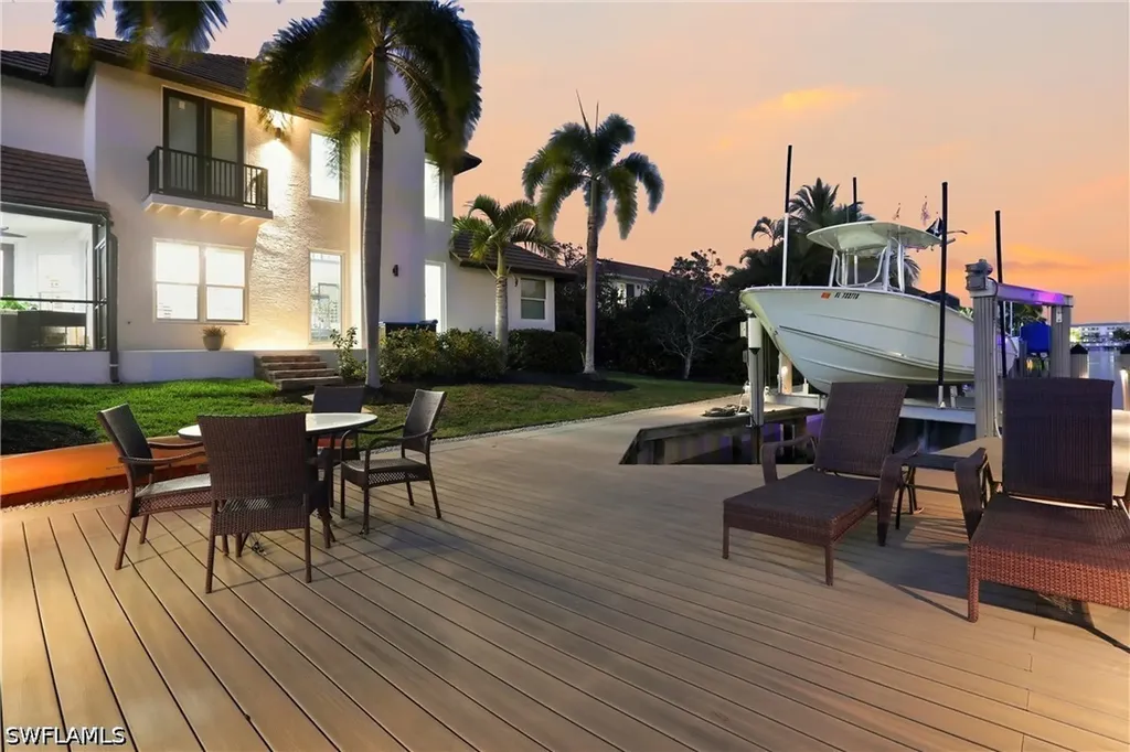 1045 Cottonwood Court Marco Island FL 34145