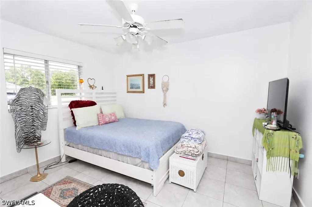 2800/2802 Hawalaska Street Lehigh Acres FL 33973