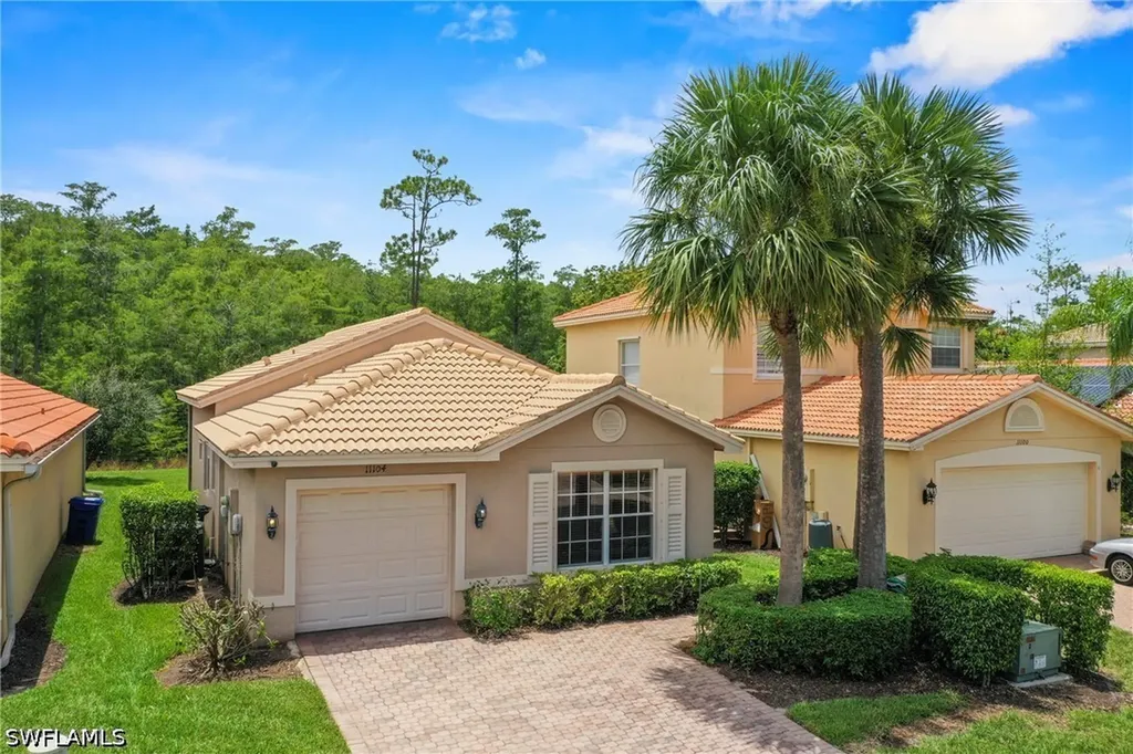 Fort Myers FL, 11104 Yellow Poplar Drive