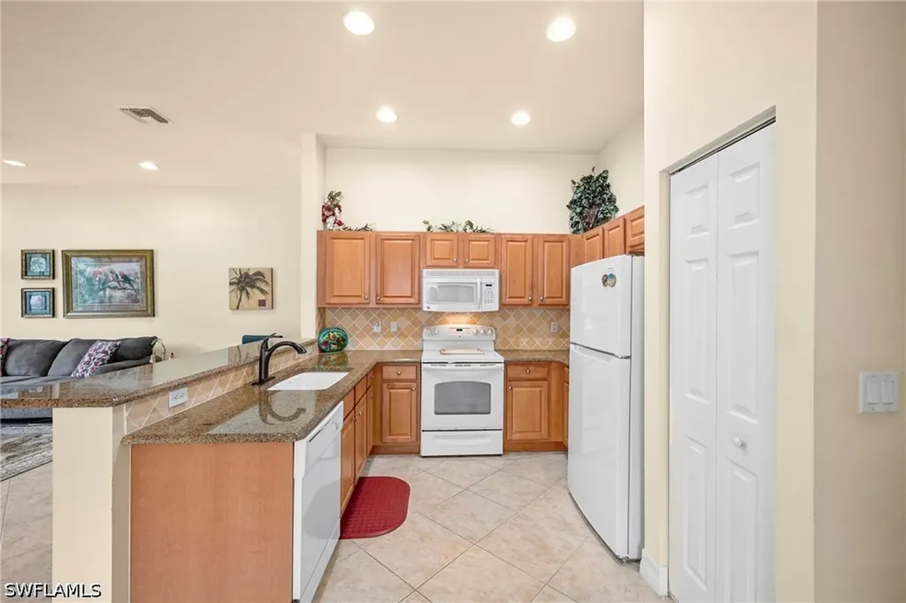 11104 Yellow Poplar Drive Fort Myers FL 33913