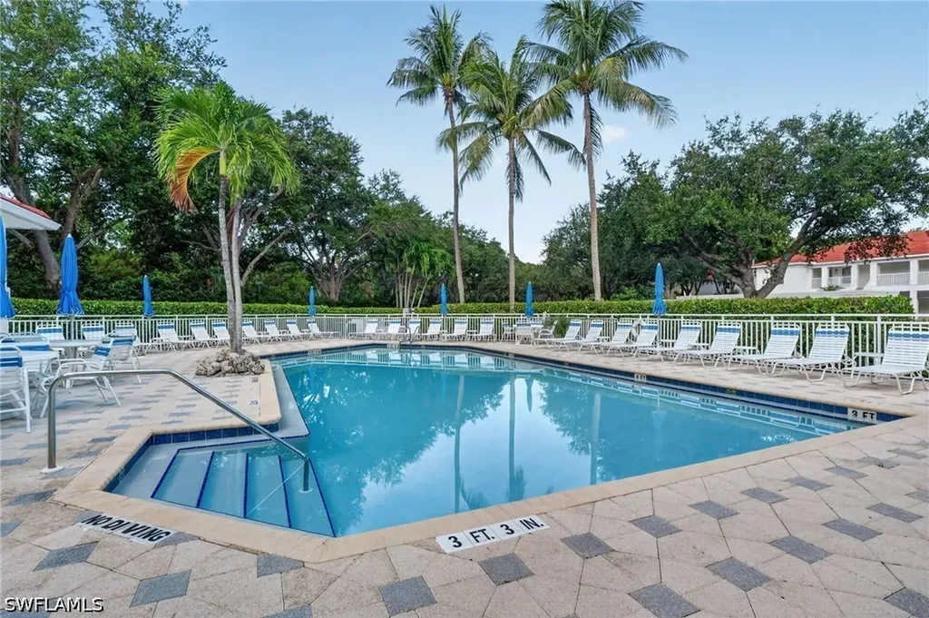 975 Tarpon Cove Drive Naples FL 34110