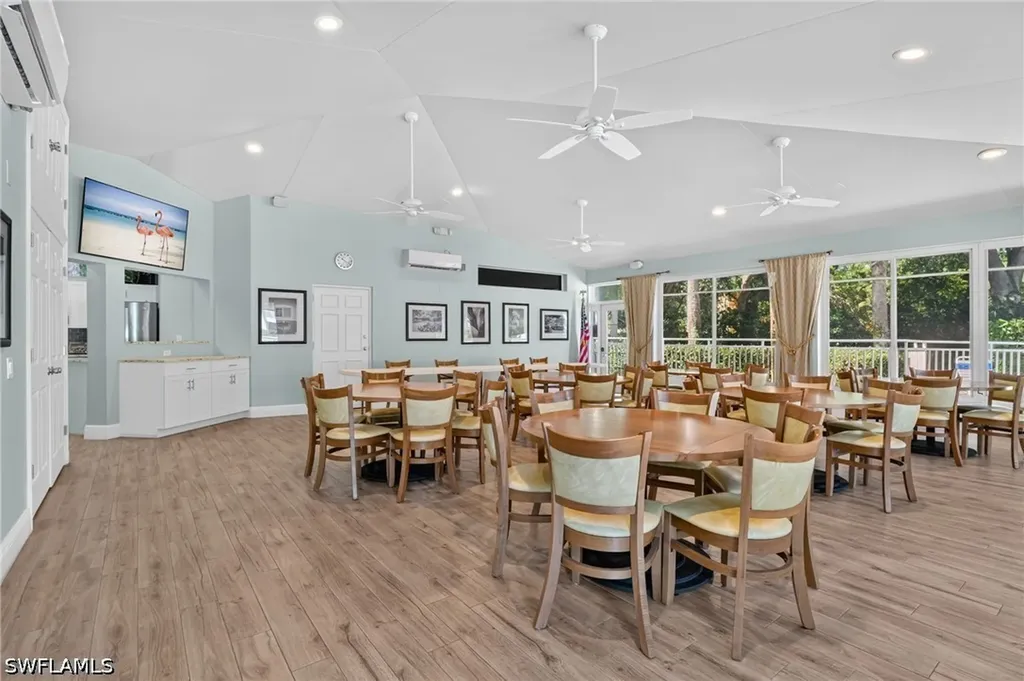 975 Tarpon Cove Drive Naples FL 34110