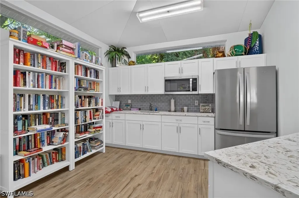 975 Tarpon Cove Drive Naples FL 34110