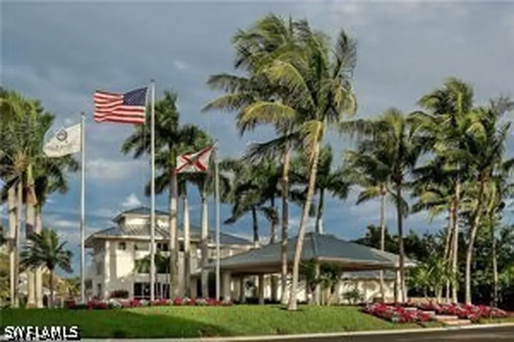 975 Tarpon Cove Drive Naples FL 34110