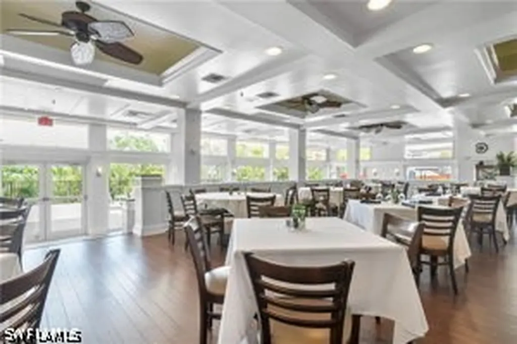 975 Tarpon Cove Drive Naples FL 34110