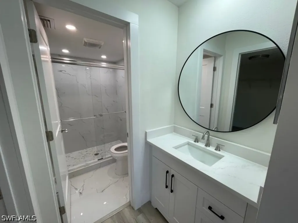 1344 Derbyshire Court Naples FL 34116