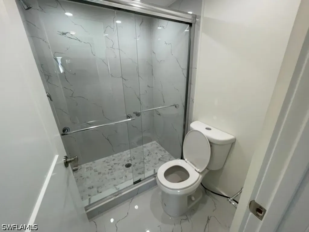 1344 Derbyshire Court Naples FL 34116