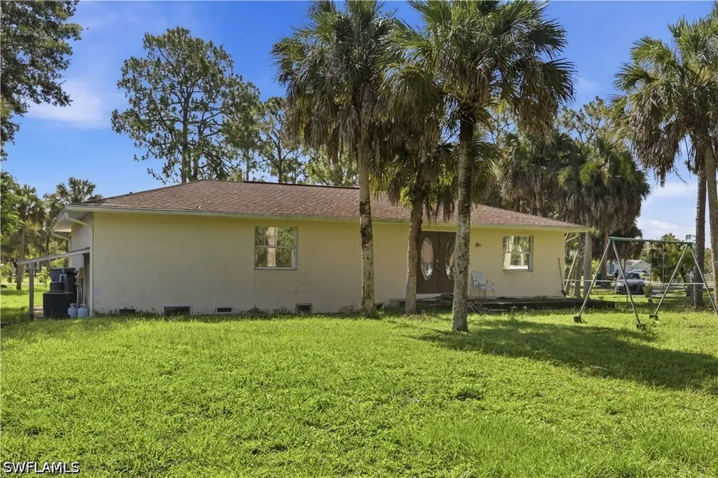 231 14th Street NE Naples FL 34120